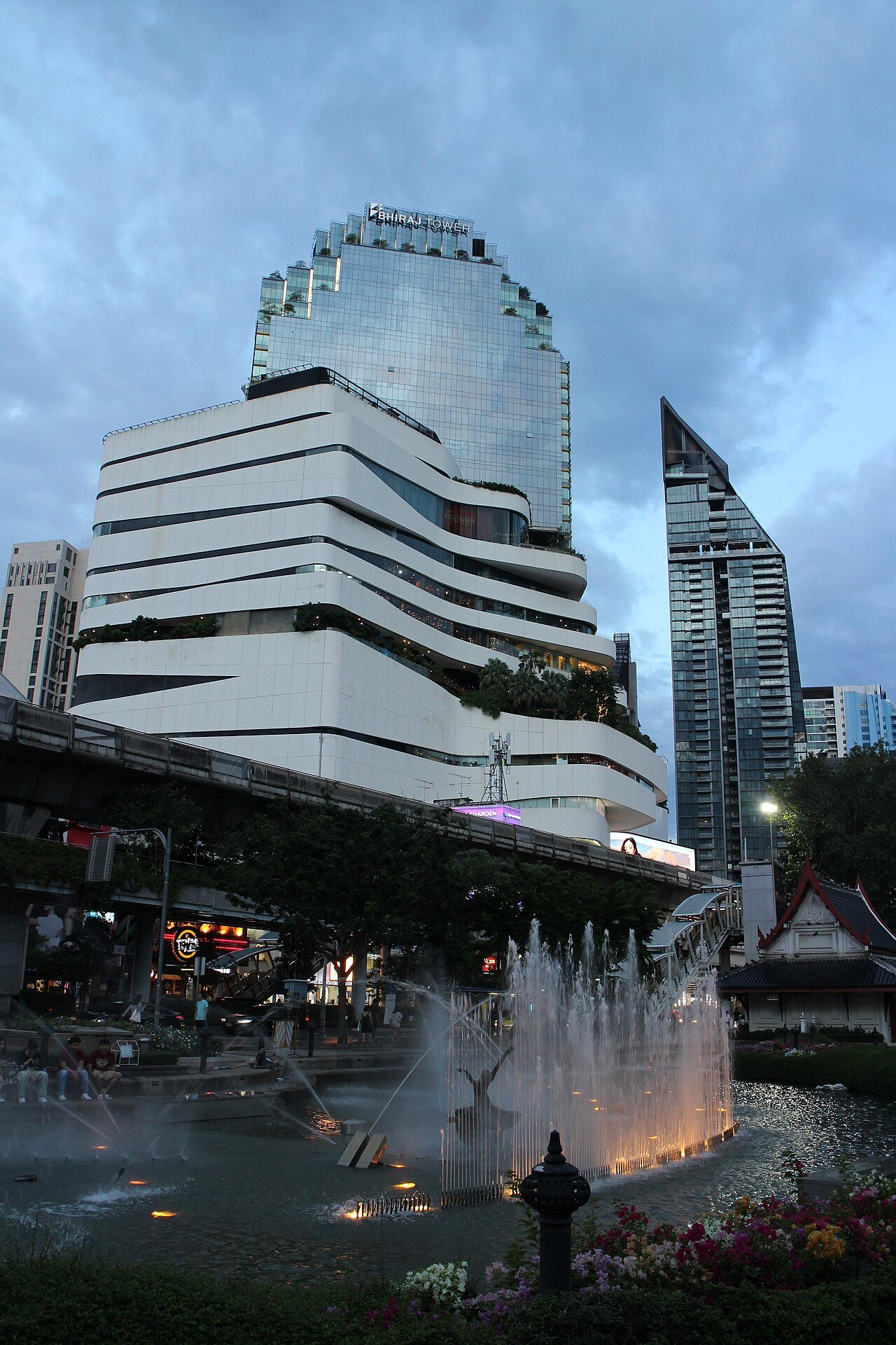 ภาพสถานที่ เอ็มควอเทียร์